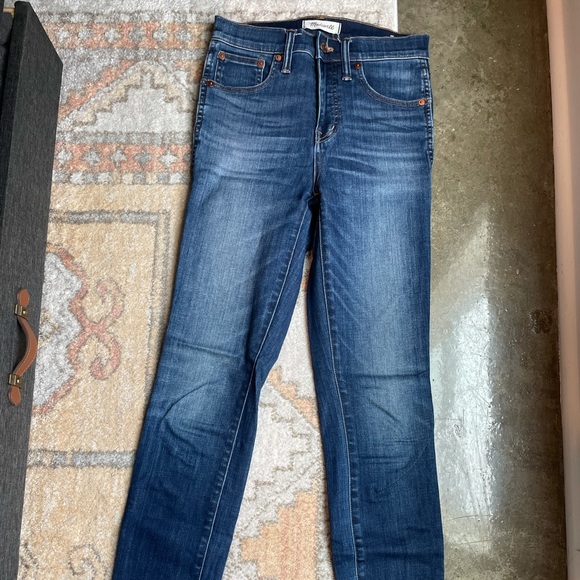 Madewell Skinny Jeans - Picture 2 of 3